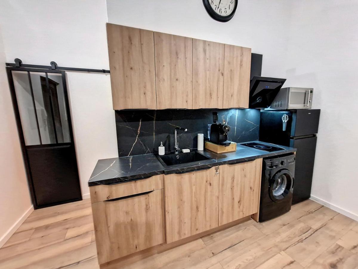 Nimes: Appartement L'Auguste Centre-Ville. エクステリア 写真